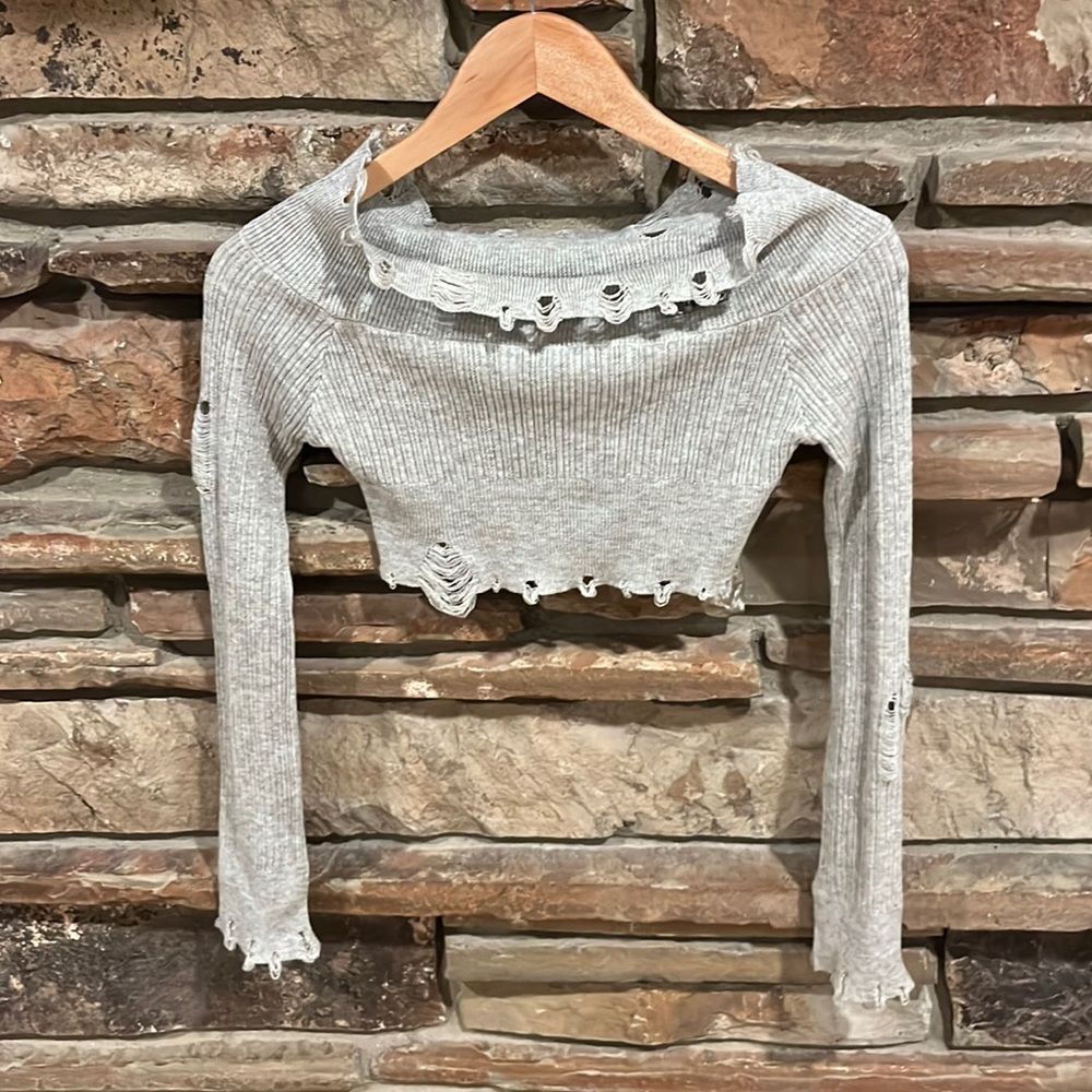 1JINN Studio Cropped Ribbed Distressed Long Sleeve Thermal Silver Grey
